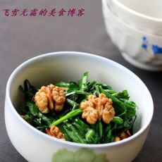 核桃炒韭菜的做法