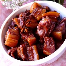糖色红烧肉的做法 糖色红烧肉的做法