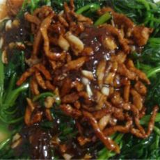 油焖菠菜的做法