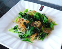 蒜蓉粉丝拌菠菜的做法