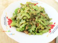 苦瓜炒肉的做法