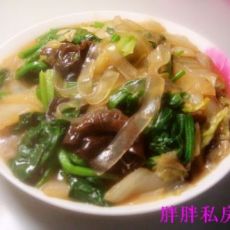 白菜木耳炖粉皮的做法