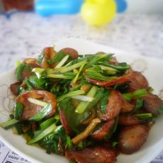 韭菜炒腊肠的做法 韭菜炒腊肠的做法
