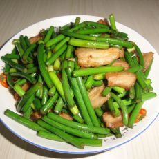 蒜薹炒肉的做法 蒜薹炒肉的做法
