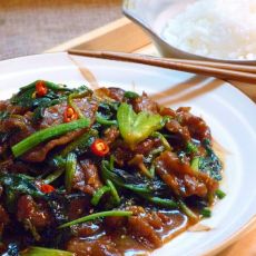 菠菜蚝油牛肉的做法 菠菜蚝油牛肉的做法