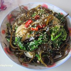 菠菜粉丝拌海带的做法 菠菜粉丝拌海带的做法
