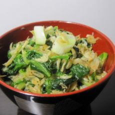 菠菜炒虾皮的做法