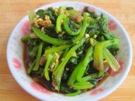 凉拌蒜蓉菠菜的做法