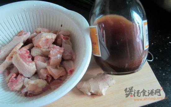 葡萄酒炖鸡的做法