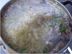 酸菜羊肉汤的做法