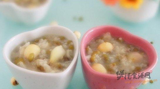 绿豆莲子百合粥的做法