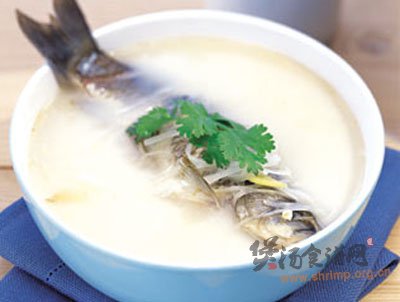 土茯苓鲫鱼汤的做法
