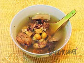 芡莲肉汤的做法