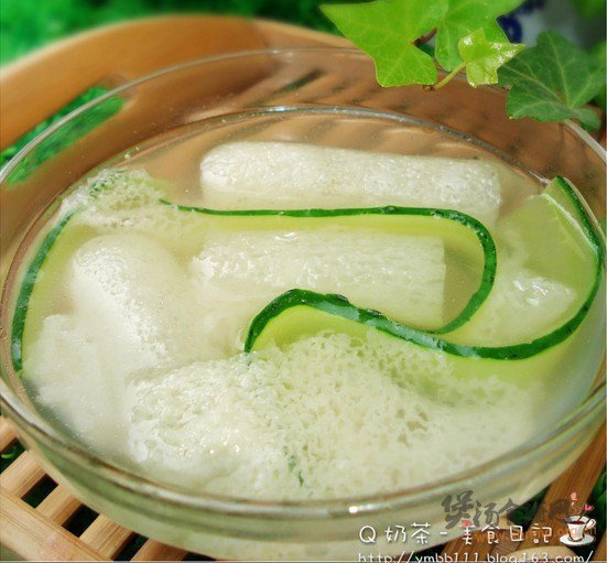 玉带竹荪汤的做法