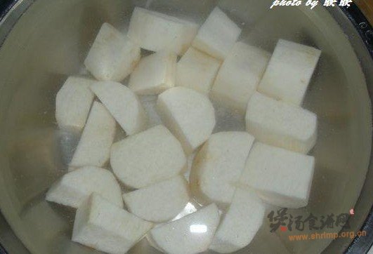 山药煲猪皮的做法