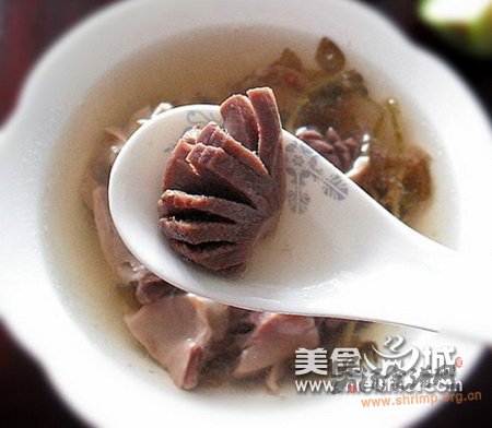 金线莲炖鸭肫的做法