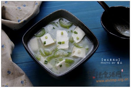 丝瓜豆腐汤的做法