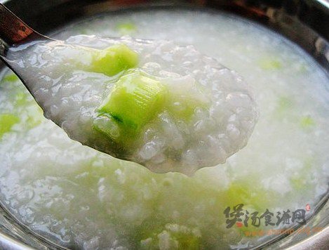 清香黄瓜粥的做法