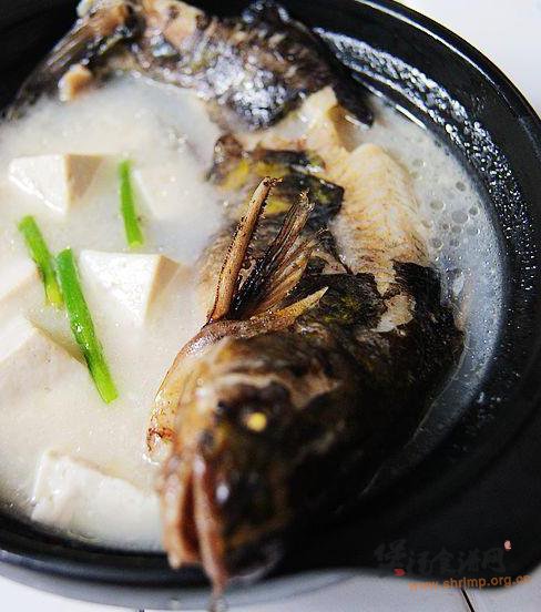 嘎鱼炖豆腐的做法