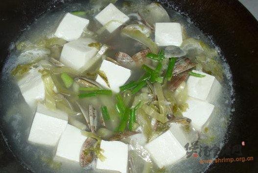 咸菜豆腐贝汤的做法