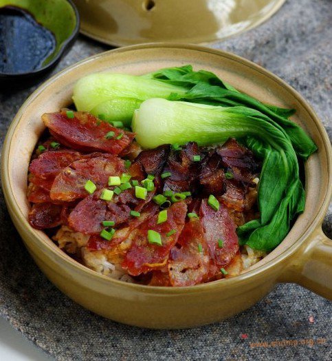 懒人版腊味煲仔饭的做法