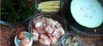 (图)冬瓜海带排骨汤的做法