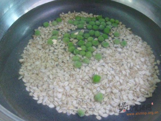 豌豆麦片粥的做法