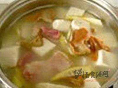 枸杞叶河蚌汤的做法