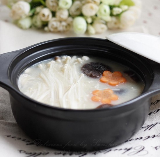 豆浆鲜菇煲的做法
