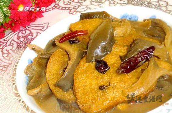 蘑菇炖素鸡的做法