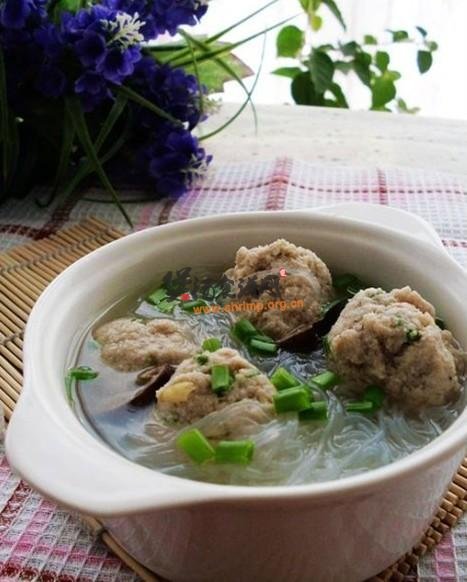 豆渣丸子粉丝汤的做法
