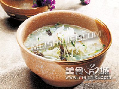 双耳萝卜汤的做法