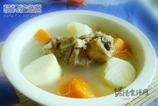 山药胡萝卜筒骨汤的做法