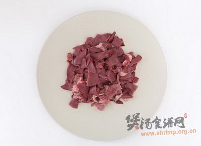 当归枸杞猪心汤的做法