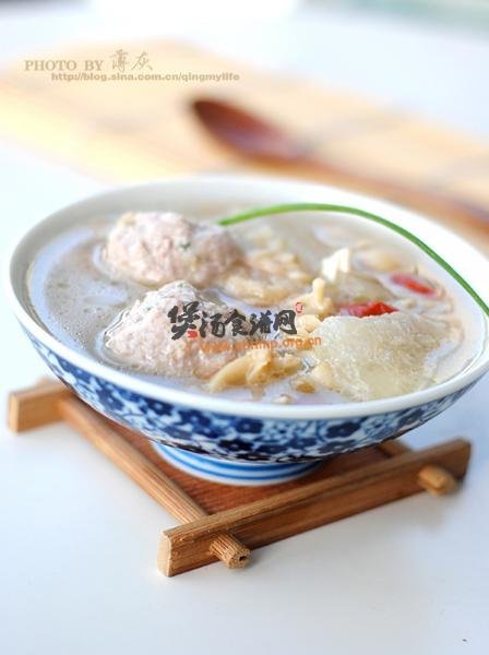 蛤蜊冬瓜肉丸汤的做法