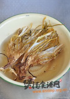 火龙花益气鸡汤的做法