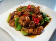 酸辣鸡丁的做法