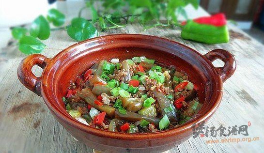 肉末茄子砂锅煲的做法