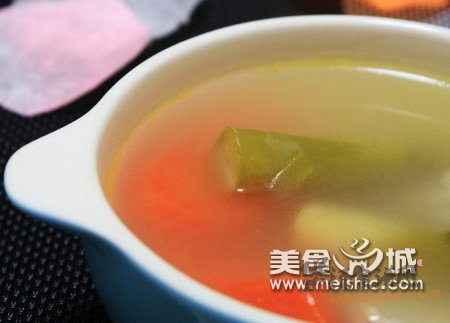 芦笋根瘦肉汤的做法