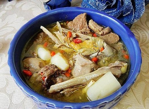 山药煲飞鸭的做法