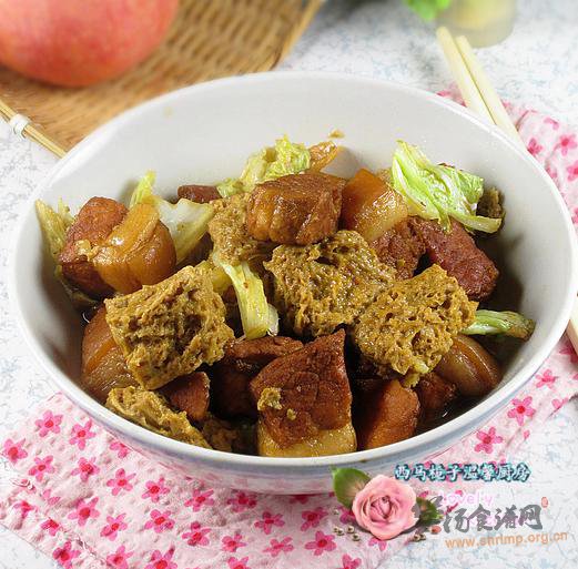 红烧肉炖冻豆腐的做法