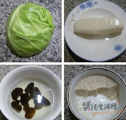 黑木耳圆白菜年糕汤的做法
