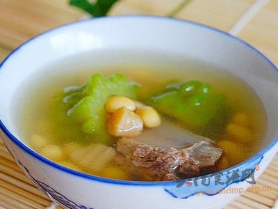 苦瓜黄豆煲猪排骨的做法