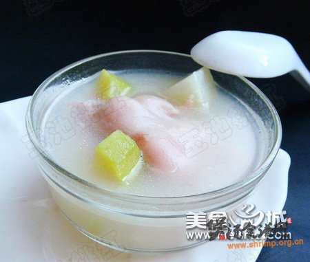 萝卜猪蹄汤的做法