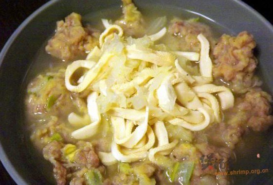 豆干白菜肉圆汤的做法