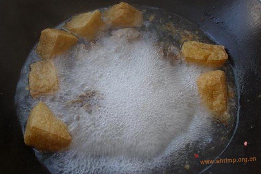 麦菜油豆腐牛丸汤的做法