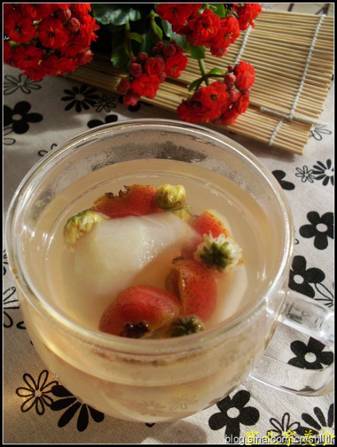 雪梨山楂菊花茶的做法