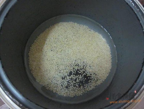 小米香蕉粥的做法