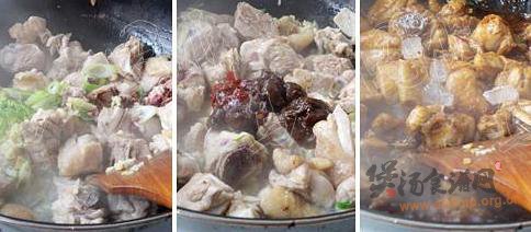 酱香土豆炖鸡的做法