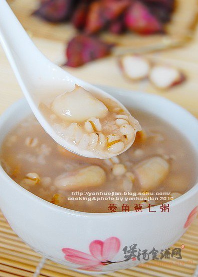 菱角薏仁粥的做法